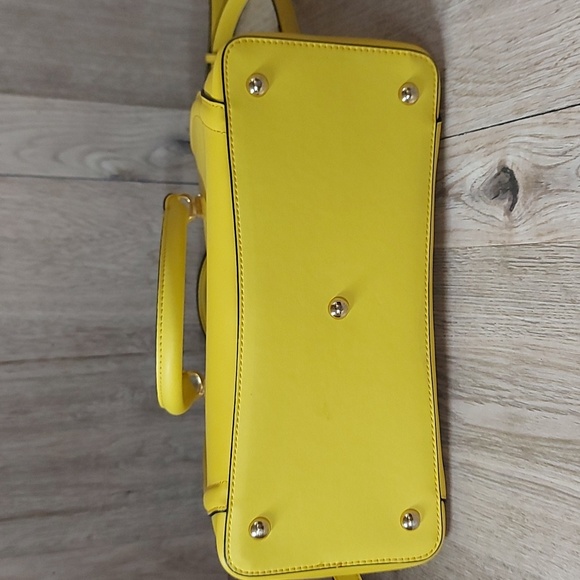 NWOT BOSTANTEN Yellow Handbag/ Purse/Crossbody - Picture 6 of 8